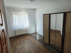 CASĂ SPAȚIOASĂ DE ÎNCHIRIAT – EXERCIȚIU | IDEALĂ PENTRU AFACERE - imagine 6