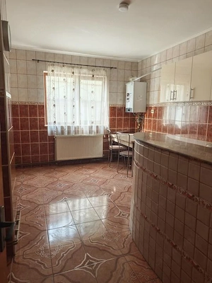 CASĂ SPAȚIOASĂ DE ÎNCHIRIAT – EXERCIȚIU | IDEALĂ PENTRU AFACERE - imagine 9
