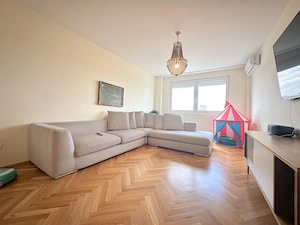 Apartament cu 3 camere,  zona Punctele Cardinale - imagine 2
