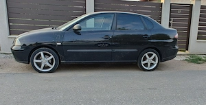 Vând Seat Cordoba - pentru piese.