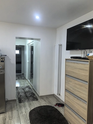 Vând apartament 3camere,et2 - imagine 6