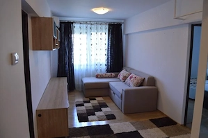 De închiriat: Apartament de lux 3 camere decomandat – Tineretului / Timpuri Noi