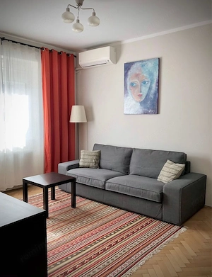 Apartament 2 camere de vânzare, Ultracentral, centrala proprie, fara risc. - imagine 2