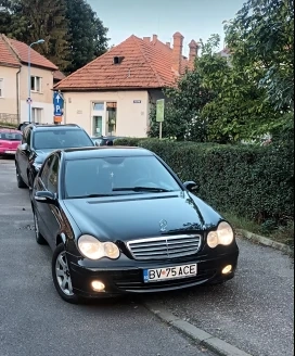 Vand Mercedes-Benz C 200 CDI din 2005 - imagine 7