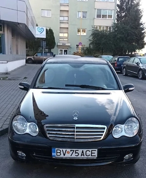 Vand Mercedes-Benz C 200 CDI din 2005 - imagine 8