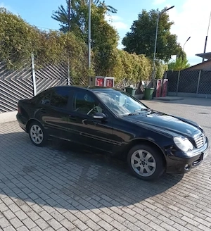 Vand Mercedes-Benz C 200 CDI din 2005 - imagine 6
