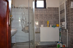 De vanzare casa 4 camere +teren,zona stadion Fc Bihor,Oradea - imagine 9