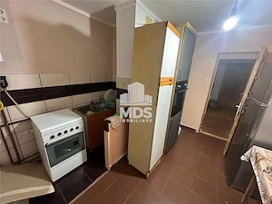 Decomandat cu 2 bai si 2 balcoane, 85 mp la etaj 3 Bucovina - imagine 2