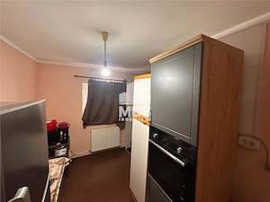 Decomandat cu 2 bai si 2 balcoane, 85 mp la etaj 3 Bucovina - imagine 4