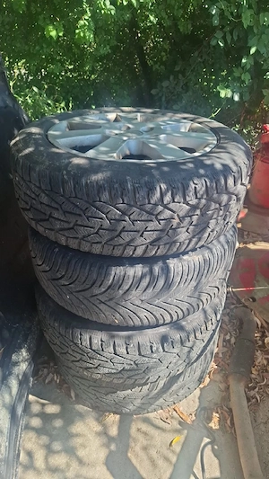 Vând roti opel r16