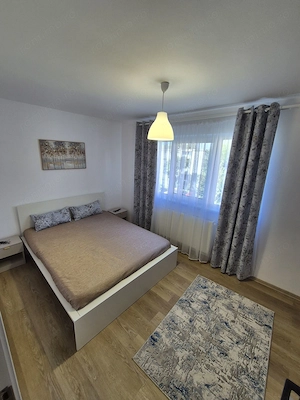 Apartament modern, complet renovat, cu loc de parcare - imagine 2