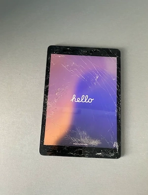 iPad 10.2 (2019) gen 7 -blocată !sparta ! Bateria 95%
