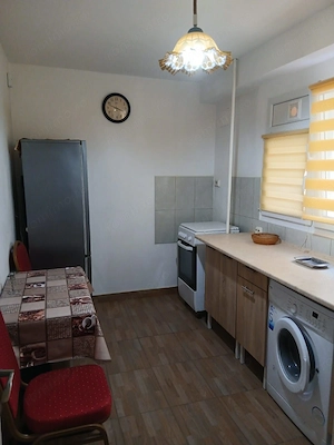 Inchiriez apartament eroi revolutiei - imagine 2