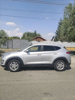 Vând Hunday Tucson 1.6 GDI 2WD 6MT ISG  Style - imagine 4