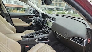 JAGUAR F-Pace 3.0D 300 CP, PORTFOLIO, 2016, 87000Km - imagine 8