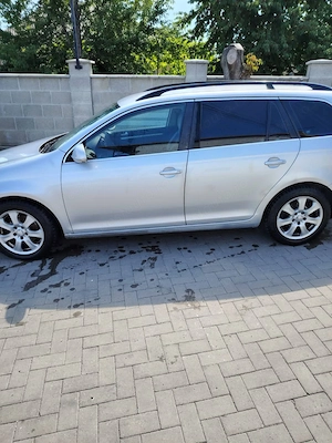 Vând golf 5 din 2008, motor 1.9, motorină, manuală, în stare foarte bună de funcționare, întreținută