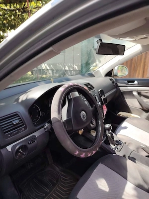 Vând golf 5 din 2008, motor 1.9, motorină, manuală, în stare foarte bună de funcționare, întreținută - imagine 4