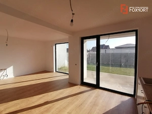 Duplex 4 camere Mosnita Noua pozitionat la asfalt cu toate utilitatile - imagine 13