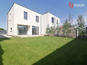 Duplex 4 camere Mosnita Noua pozitionat la asfalt cu toate utilitatile