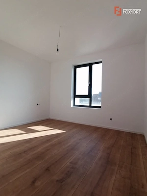Duplex 4 camere Mosnita Noua pozitionat la asfalt cu toate utilitatile - imagine 14