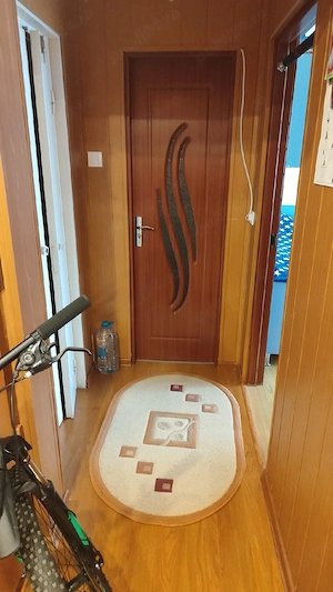 Apartament 2 camere etaj 5 bloc turn aeroport  - imagine 3