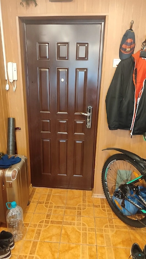Apartament 2 camere etaj 5 bloc turn aeroport  - imagine 5