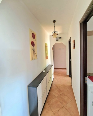 Vand apartament cu 3 camere - imagine 3
