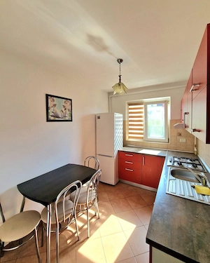 Vand apartament cu 3 camere - imagine 2