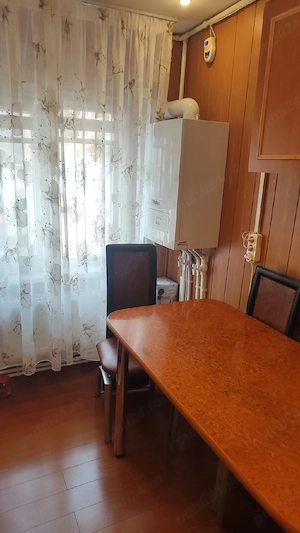 Apartament 2 camere etaj 5 bloc turn aeroport  - imagine 8