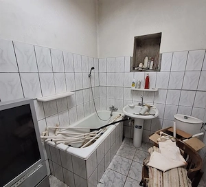 Casa de caramida in Telechia, Covasna - imagine 3
