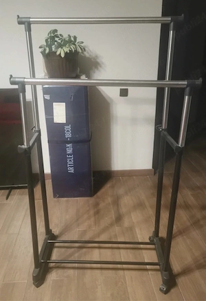 Suport pentru umerase si haine, cu roti si inaltime reglabila, 161 cm Hx81 l cm