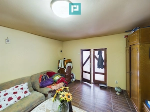 Casă cu 2 camere și 456 mp teren în Ghioroc - imagine 9