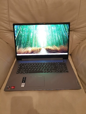 Lenovo ideapad 3 17 Rizen 7 video dedicat ssd 512, display 17,3