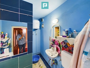 Casă cu 2 camere și 456 mp teren în Ghioroc - imagine 5
