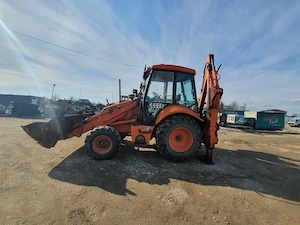 Vând buldoexcavatoare marca Fiat Hitachi