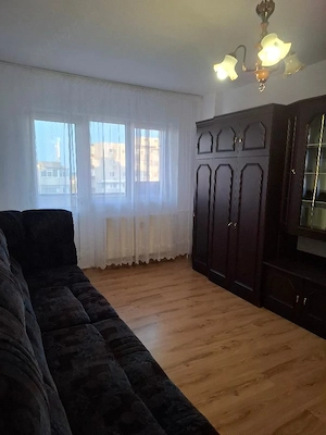 Vand apartament 2 camere decomandate ,dependinte ,2 balcoane,etaj 8 din 11. - imagine 8