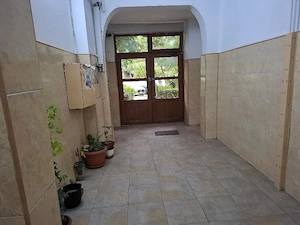 Vand apartament 2 camere decomandate ,dependinte ,2 balcoane,etaj 8 din 11. - imagine 10
