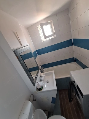Se inchiriaza apartament cu 2 camere utilat si mobilat. - imagine 5