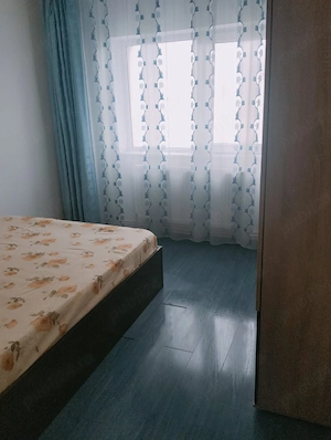închiriez apartament camere  - imagine 5