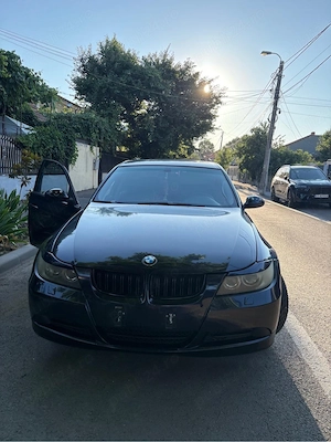 vand bmw e 90  - imagine 2