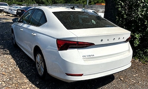 Octavia 2.0 TDi 150cp DSG. Istoric service. Front assist. Navi, scaune încălzite. Distribuție nouă. - imagine 4