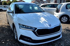 Octavia 2.0 TDi 150cp DSG. Istoric service. Front assist. Navi, scaune încălzite. Distribuție nouă. - imagine 3