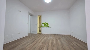 Spațiu comercial de închiriat la parter intr-o vila noua din Traian - imagine 8