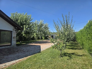Casa de vacanță zonă liniștită, mutare imediată - imagine 3