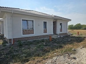 PROPRIETAR  vand  casa parter mosnita - imagine 5