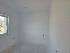 PROPRIETAR  vand  casa parter mosnita - imagine 4