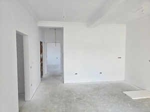 PROPRIETAR  vand  casa parter mosnita - imagine 8