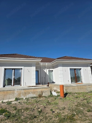 PROPRIETAR  vand  casa parter mosnita - imagine 17