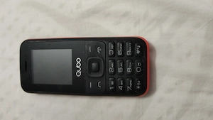 Telefon mobil clasic Qubo, Dual SIM, Ecran color, Tastatură fizică (Negru Roșu)