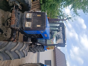 Vând tractor Belarus 1221